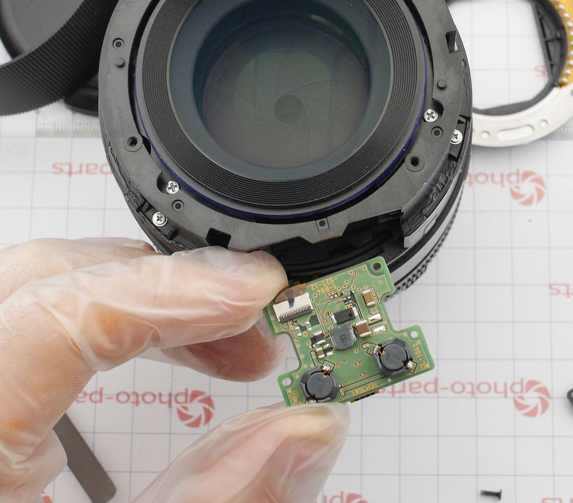 Розбирання і ремонт Sony FE Planar T* 50mm F1.4 ZA